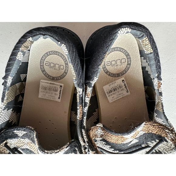 Hey Dude Wendy Tri Brown Southwestern Geometric Slip On Loafers Mens Size 10 - Picture 4 of 6